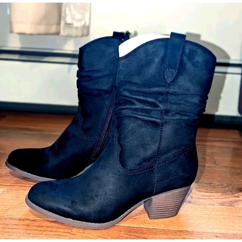 Quiet‎ Luxury Coastal Cowgirl Western Slouch Boots NIB Frye Black 9.5M